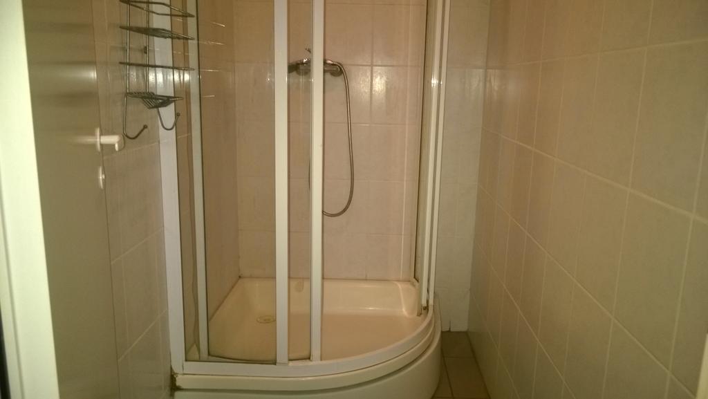 Dome Pearl Hostel Riga Bagian luar foto